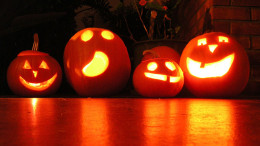 Four jack o lanterns